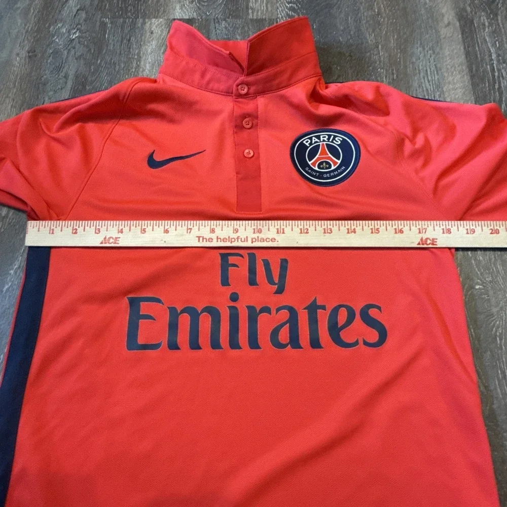 Nike Paris Saint-Germain Jersey Mens Small Red Soccer Fly Emirates Dri-FIT